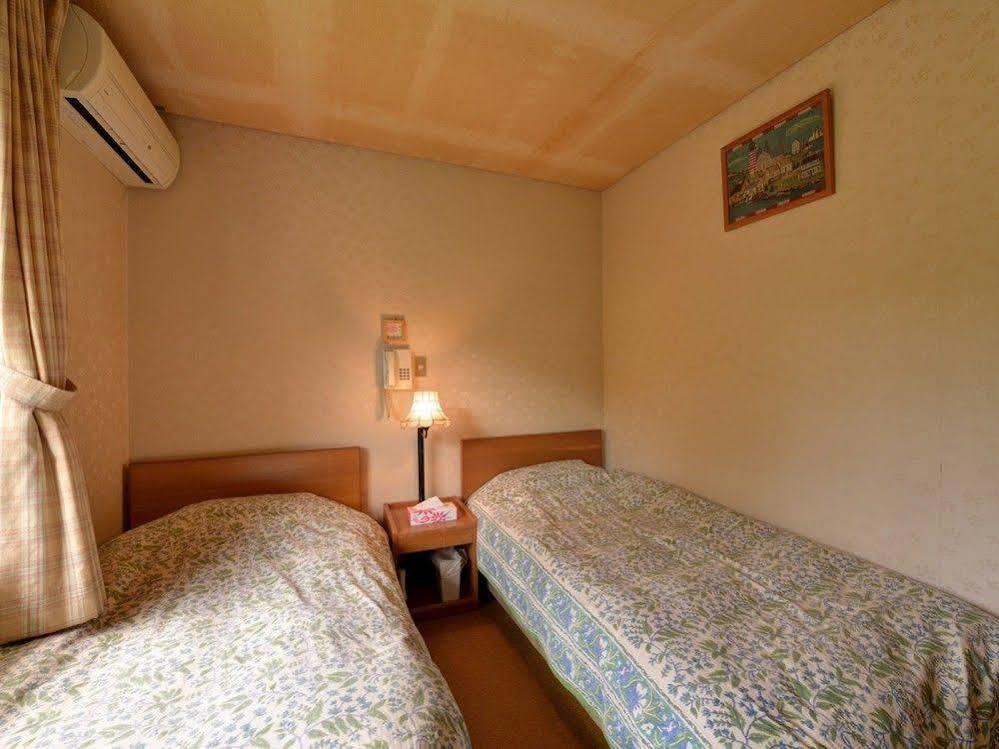 Kawaguchiko Inn Yesterday Fujikawaguchiko Exteriör bild